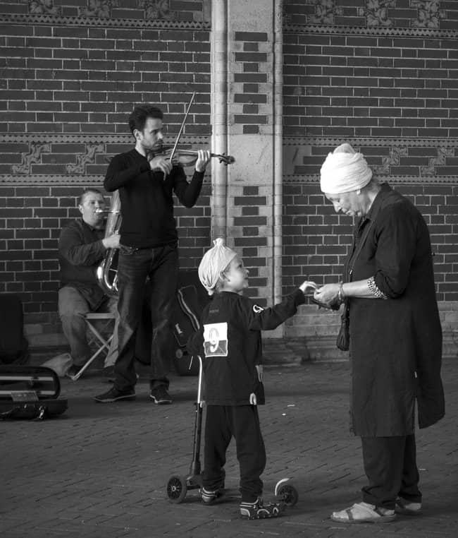 Radford Photo Club announces May photo contest winners 2 5 27 radford KindnessBorgarelli