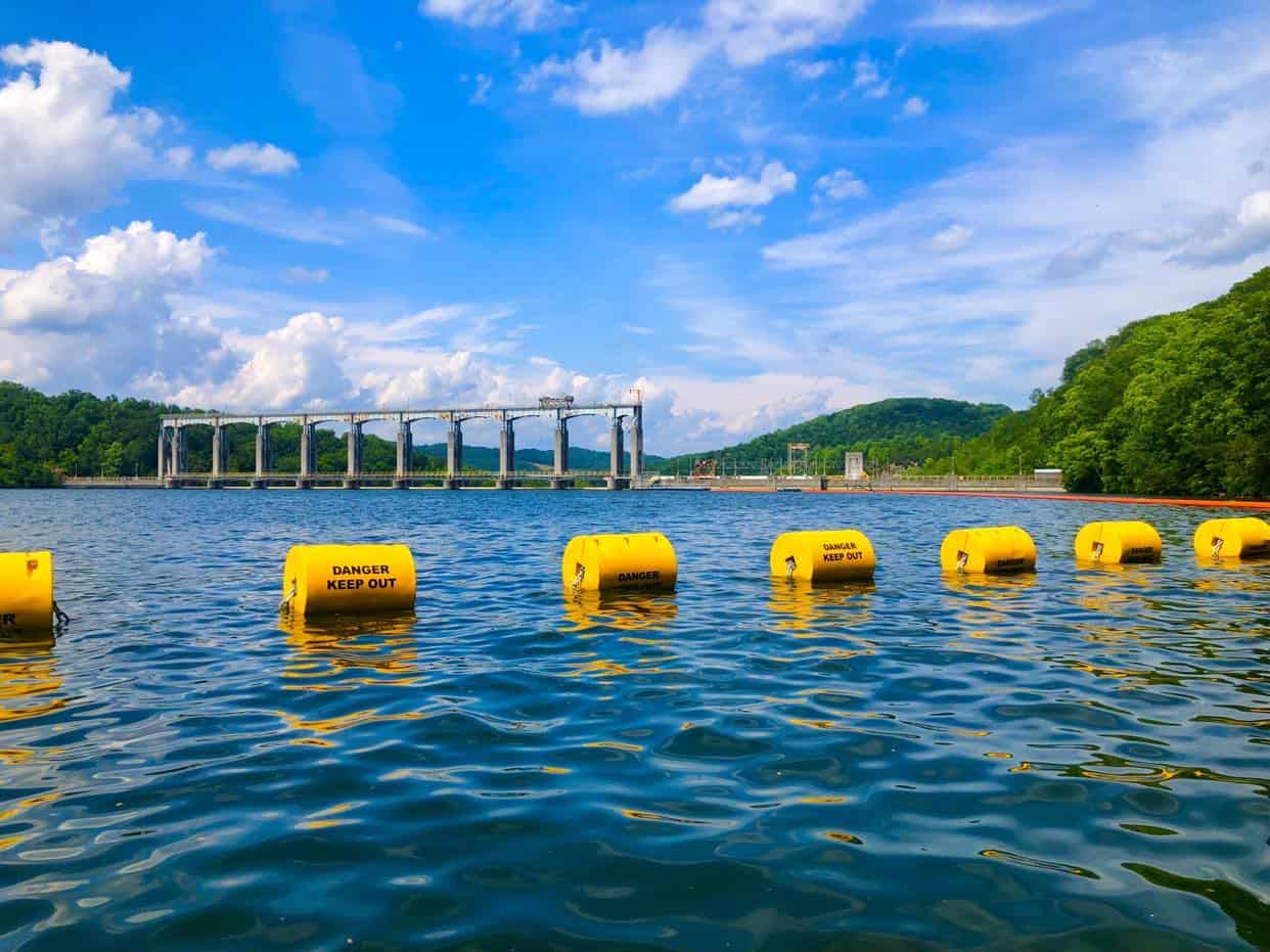 7 14 new Yellow Buoys orange log boom at damjpg