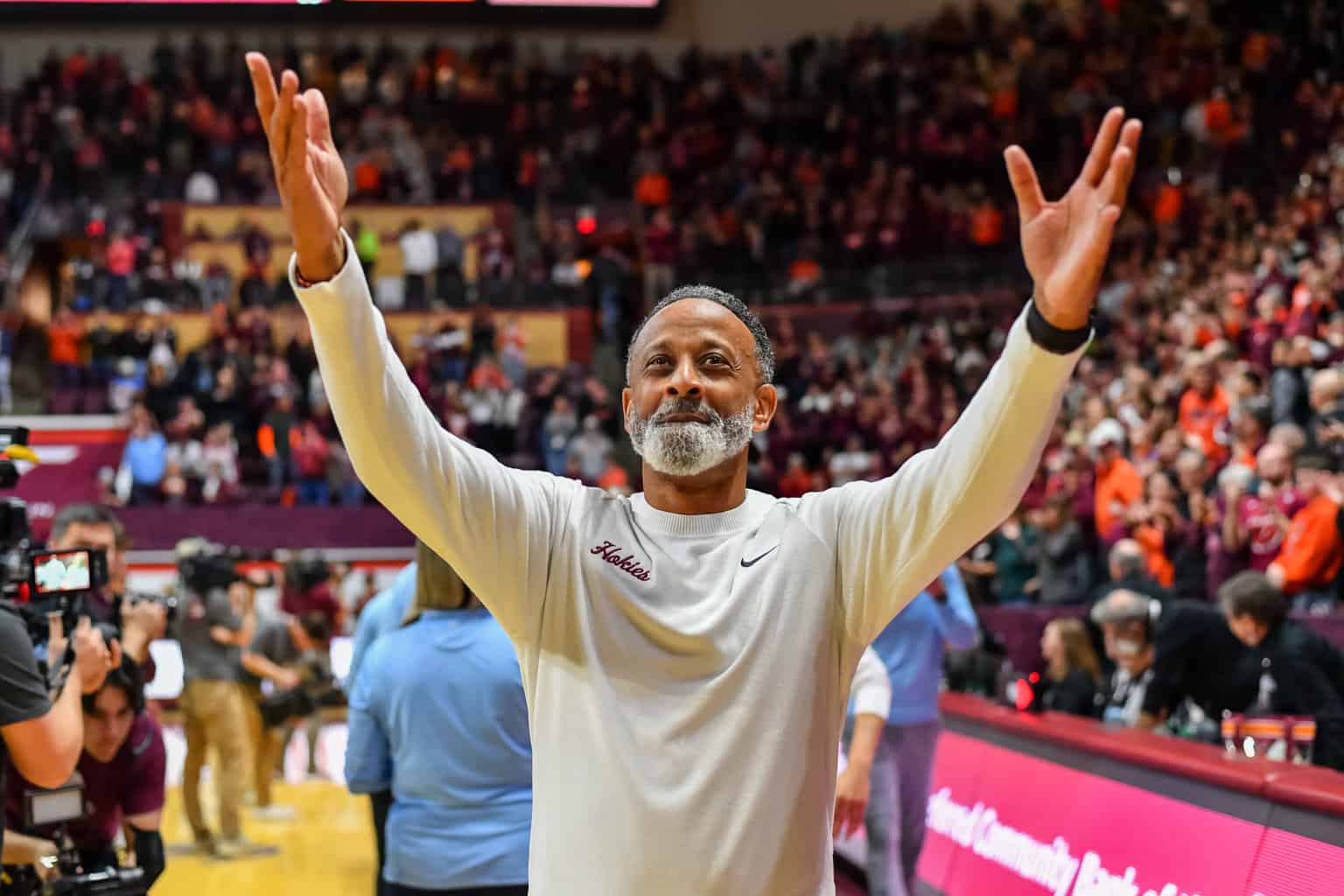 Hokies beat UNC 74-62.