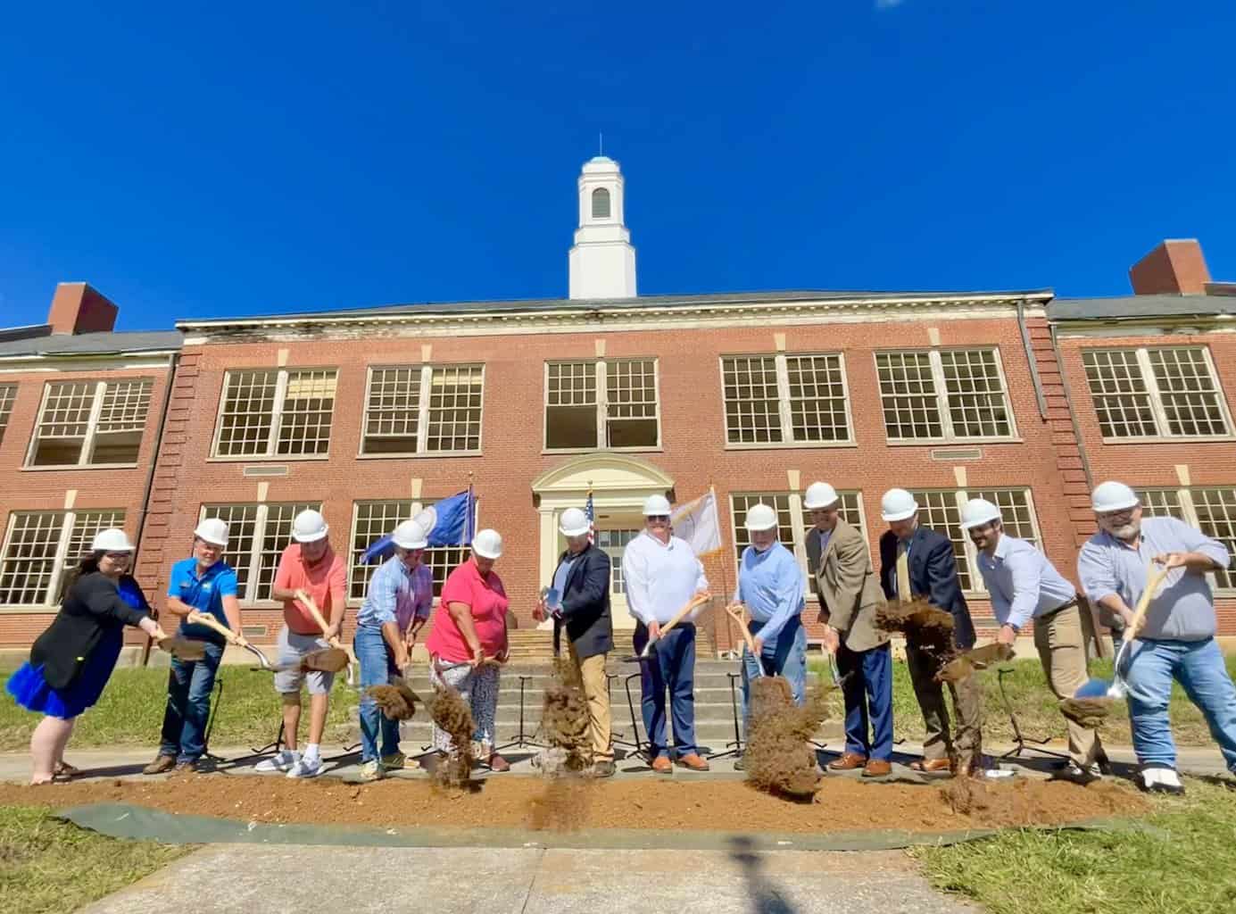 Groundbreaking to transform Pico Terrace to Pulaski Lofts