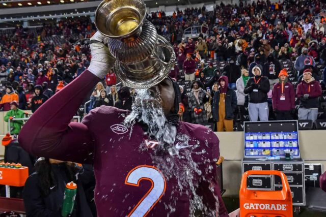 dll241130025 uva at vt 1536x1025