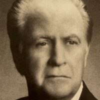Bruce L. Hiatt