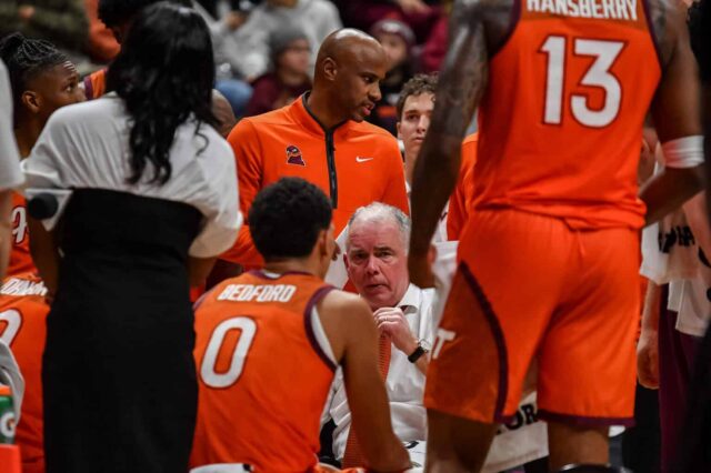 dll2511160025 char at vt 1536x1023