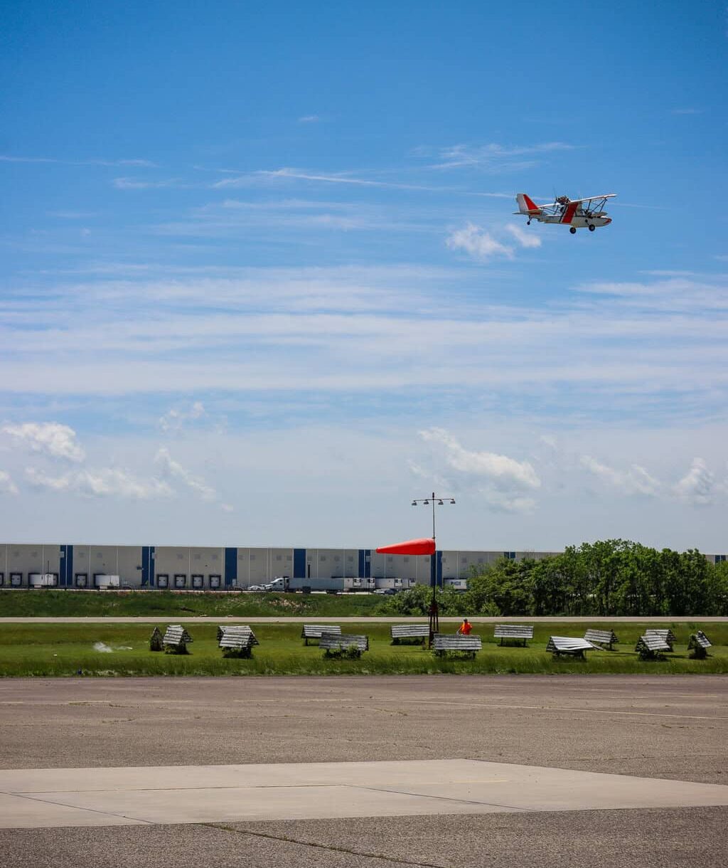 5 15 fly in 3 Flour Bombing e1778687067532