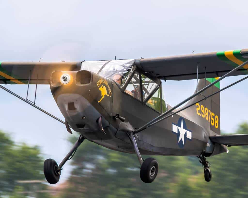 8 7 airport Stinson OY 1 1