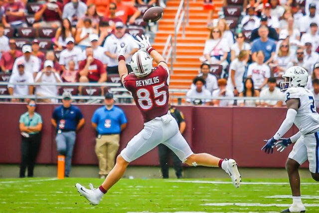 VT09 5BF24246 vs ODU 20260912