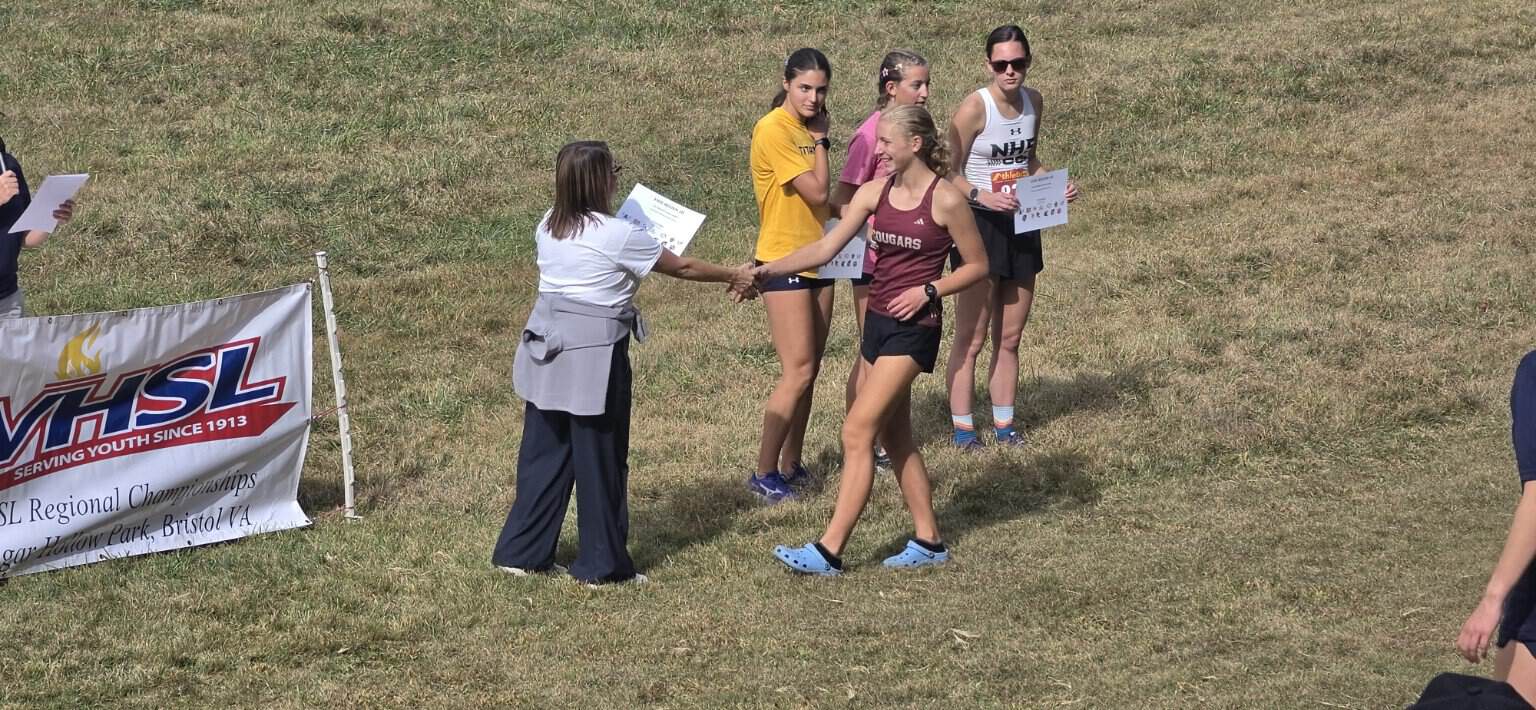 01 HEADLINE Nina Bucey Card All Region Award 1